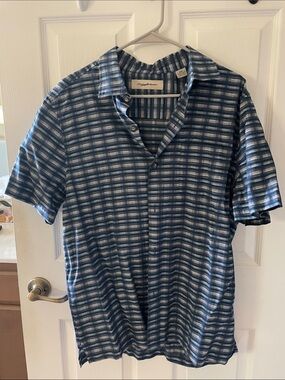 Sovereign Code Men's Navy and Light Blue Striped Short-Sleeve Button-Down